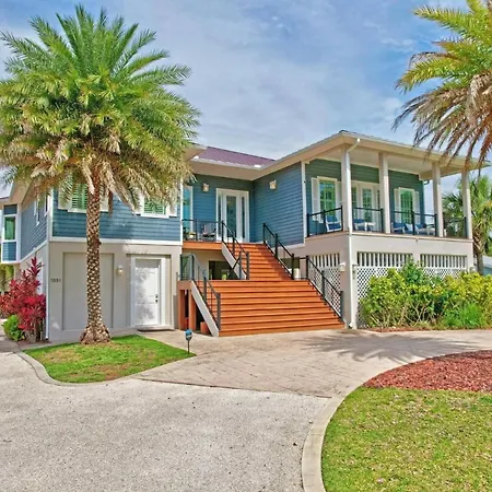 Exquisite Resort Style Pool Home - Lambert Ave - Flagler Beach